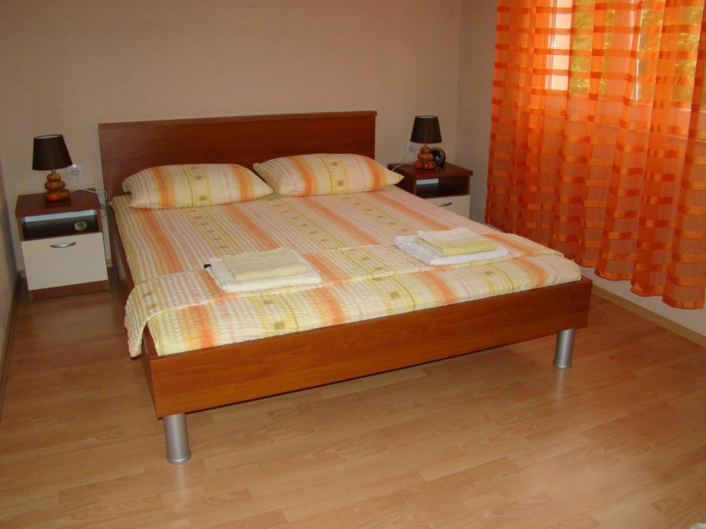 Apartments Buturic Sali Quarto foto